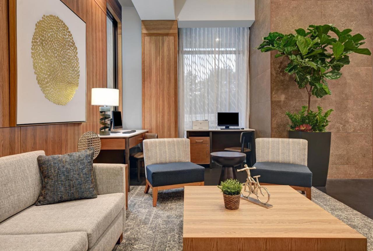 Hotel Staybridge - - Galleria Area By Ihg