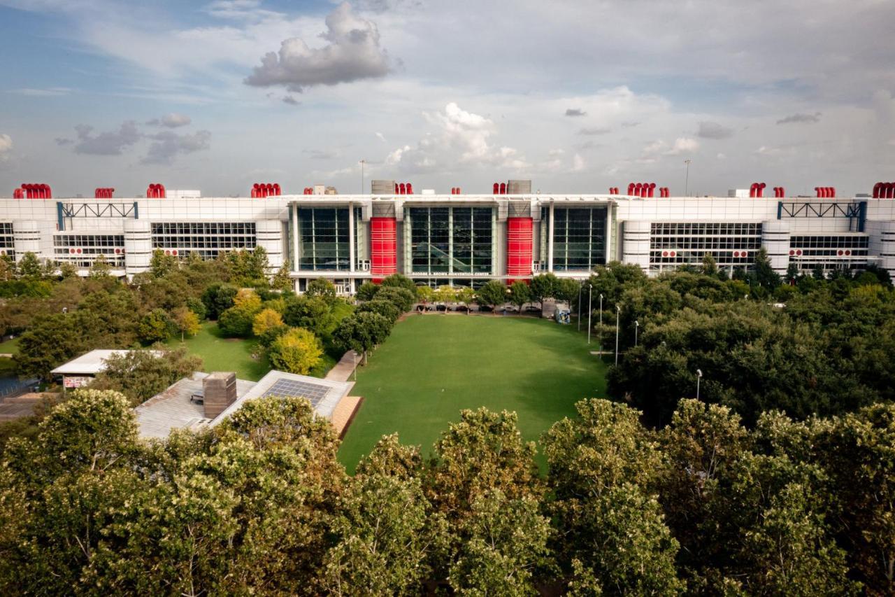 Staybridge - - Galleria Area By Ihg Hotel